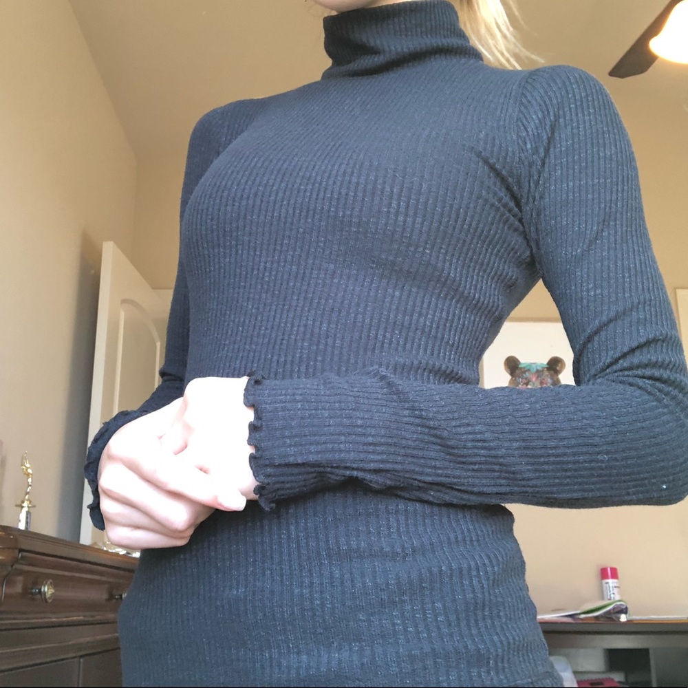 Abercrombie Black Turtleneck🐢🖤
